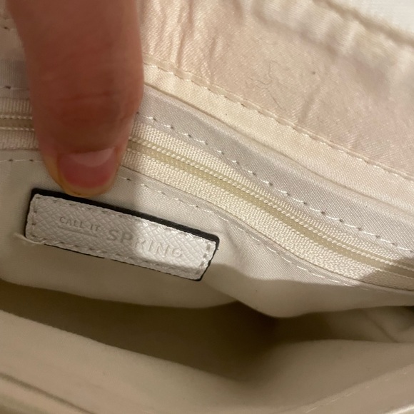 Call it spring purse - Picture 4 of 8